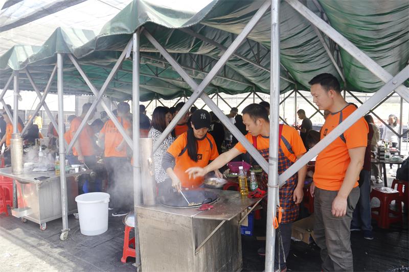 超越團隊廚藝展示現(xiàn)場